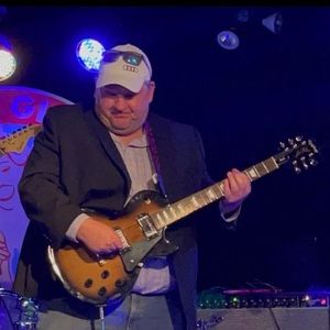 Meet your Posher, Casey